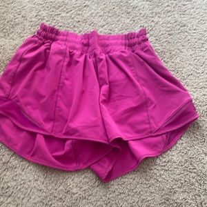 Lulumeon Short (pink!)